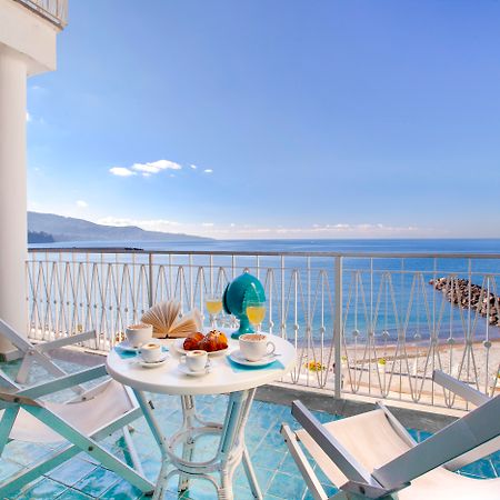 Alimuri Bay Resort 메타 외부 사진