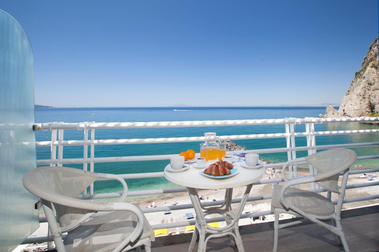 Alimuri Bay Resort 메타 외부 사진