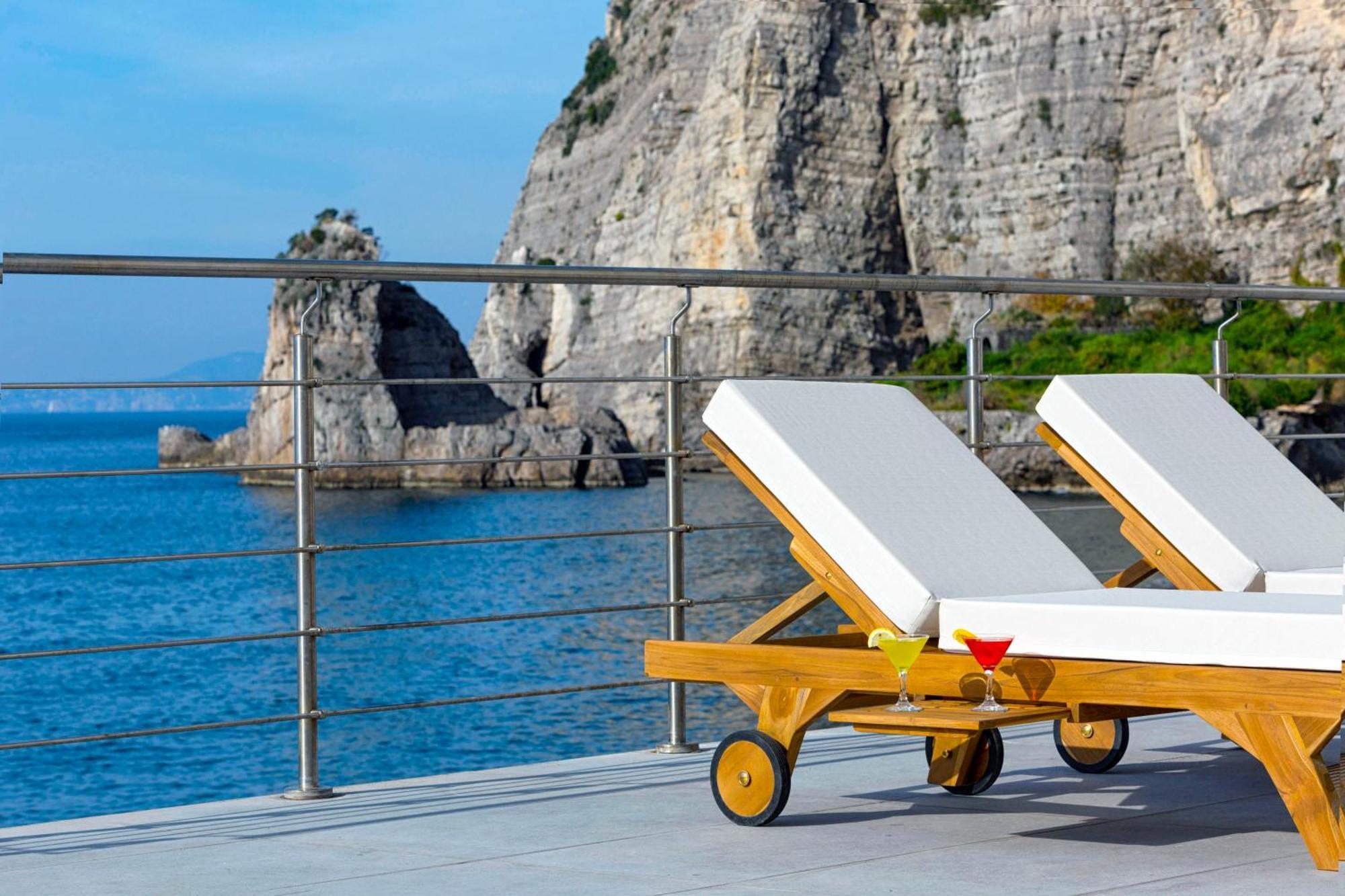 Alimuri Bay Resort 메타 외부 사진