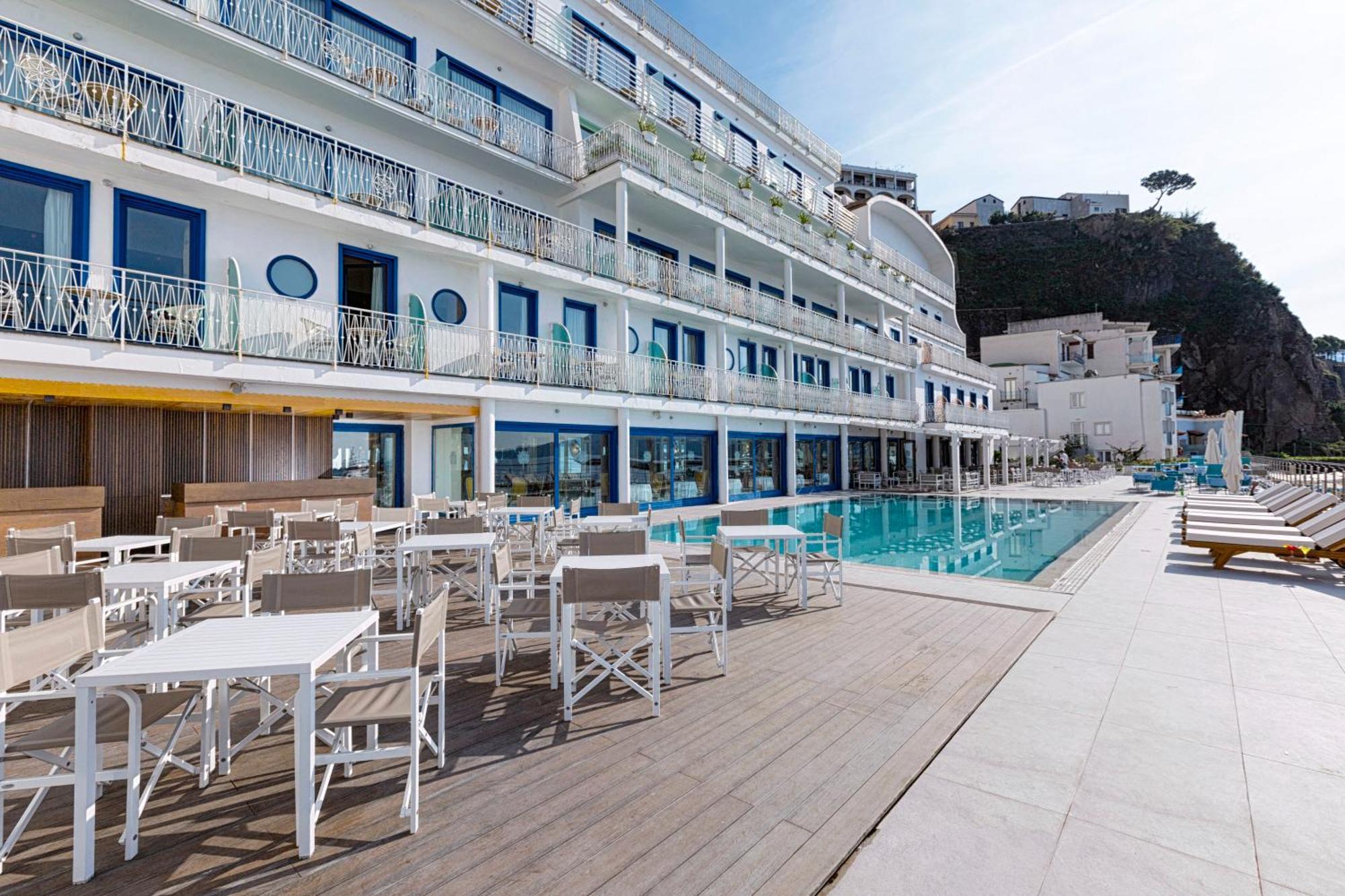 Alimuri Bay Resort 메타 외부 사진